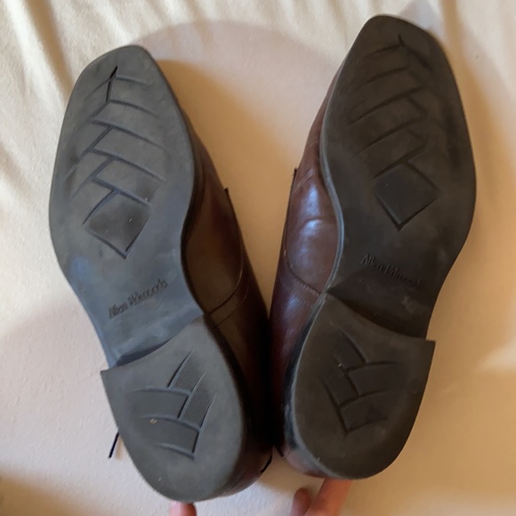 Allen Edmonds Tribeca in Brown. EUC! - Picture 6 of 9